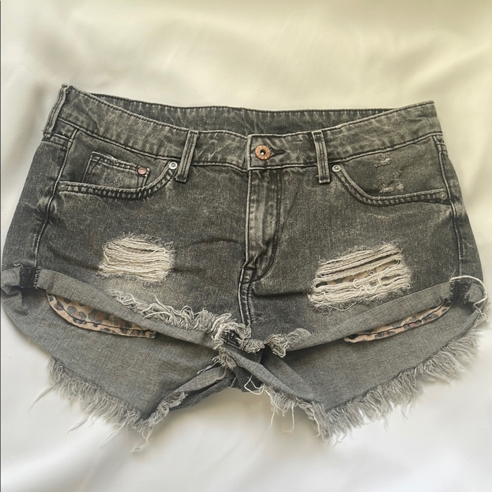 H&M Distressed‎ Gray Denim Shorts